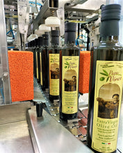 Load image into Gallery viewer, First Cold Pressed Sicilian Extra Virgin Olive Oil / Cultivar: Nocellara del Belice / 500ml