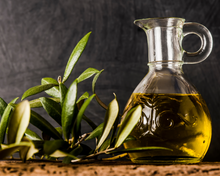 Load image into Gallery viewer, First Cold Pressed Sicilian Extra Virgin Olive Oil / Cultivar: Nocellara del Belice / 500ml